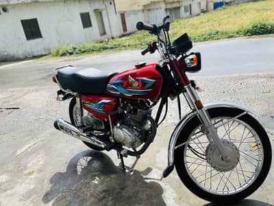 Honda 125 for sale just look like new