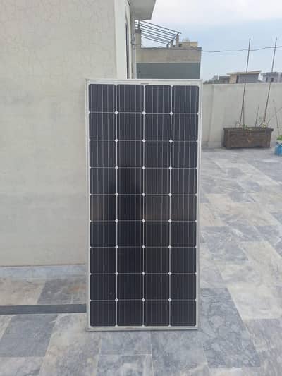 180 Watt solar panel in good condition