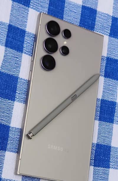 Samsung Galaxy s24 ultra complete box