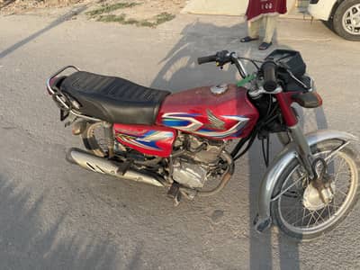 Honda CG 125 - 2022 Model (Excellent Condition) - Home Used