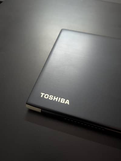 TOSHIBA PORTEGE X30E Core i5 8th Generation