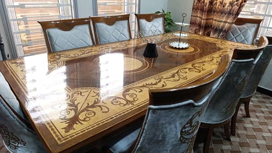 Dining table for sale