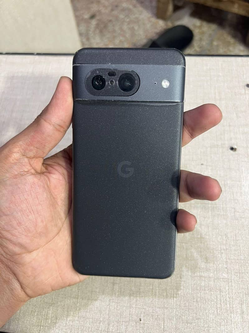 Google pixel 8 1