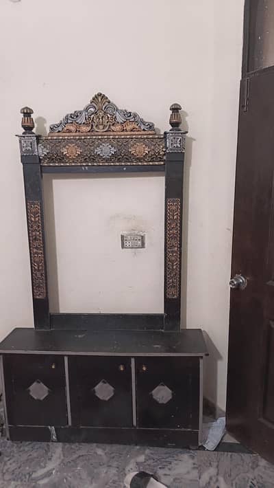 dresser for sale with out mirror