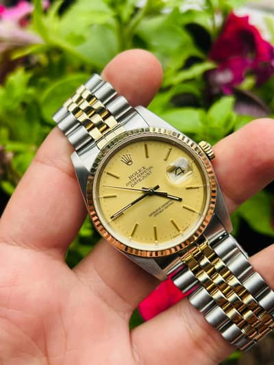 Rolex 162334 – Sapphire Glass, Silver & Gold Dial, Classic Luxury Rado