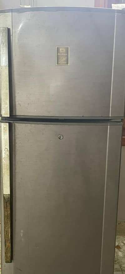 dawlace fridge good condition sufficient space