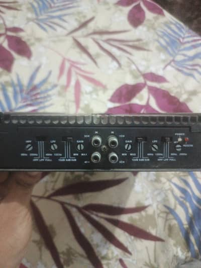 used King Vox car Amplifier (Kv-3333)