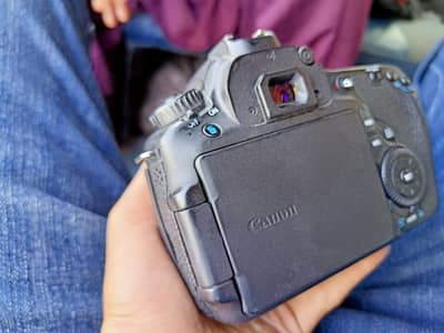 DSLR  60d camera