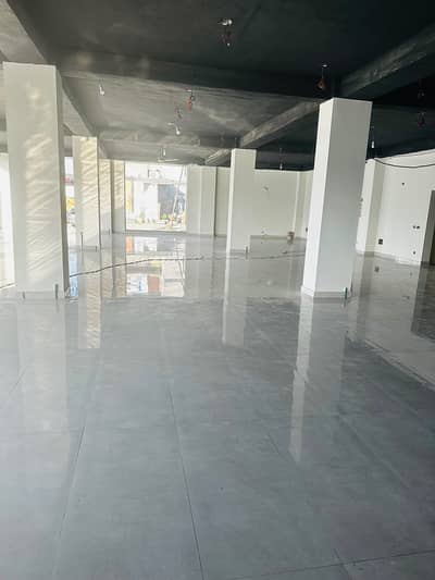 3000 Sqft Brand New Commer Floor Corner For Rent