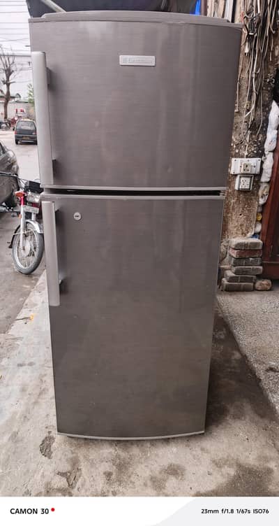 Electrolux Refrigerator 8 qubic fit 03125117887
