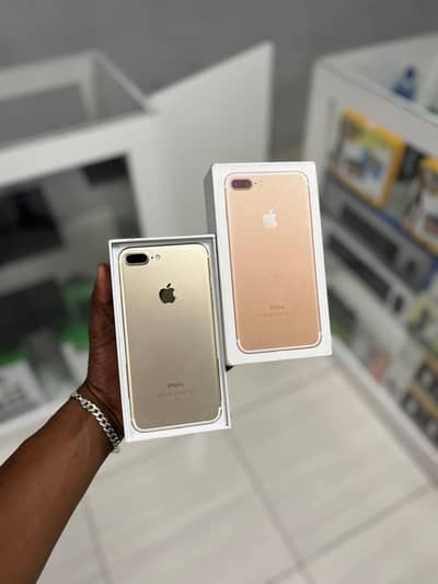 iphone 7 plus 128 GB with box my WhatsApp number 0325/22/61/268