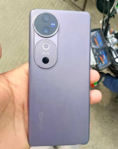 vivo v40 5g 12/256gb cumpleat bux
