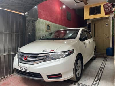 For sale faimly used car Honda city 15 model