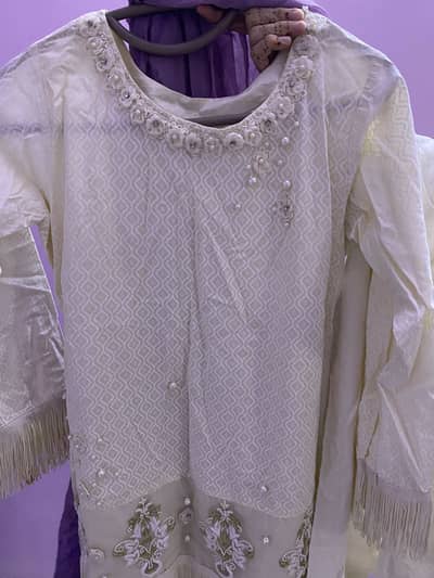 Elegant Off-White Self-Jacquard Embroidered 3pc Set