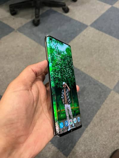 moto Edge plus 12/256