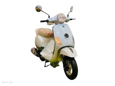 Ramza 100 cc Petrol Scooty