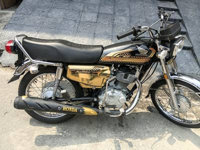 Honda 125 Gold edition