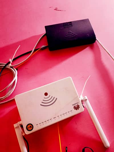 Huawei HG8245C XPON WiFi Router + Fiber Box + 9m CableCable