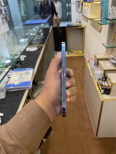 Iphone 13 pro max official pta