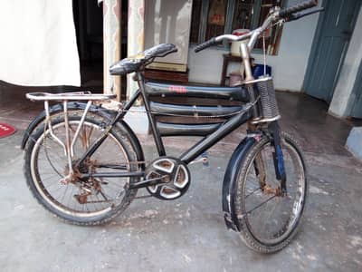 Gear cycle used in good condition