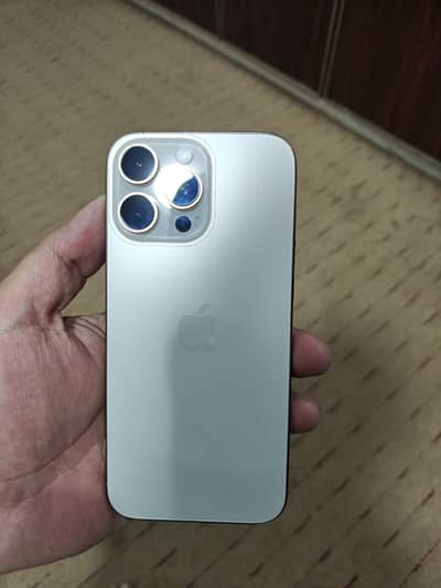 Iphone 16 pro max 256 desert color