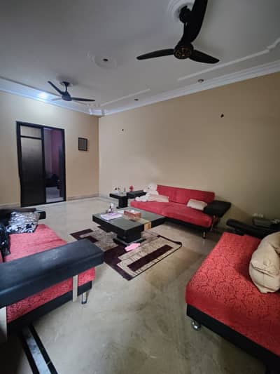 200 Yard House For Sale In Kaneez Fatima Society Scheme 33