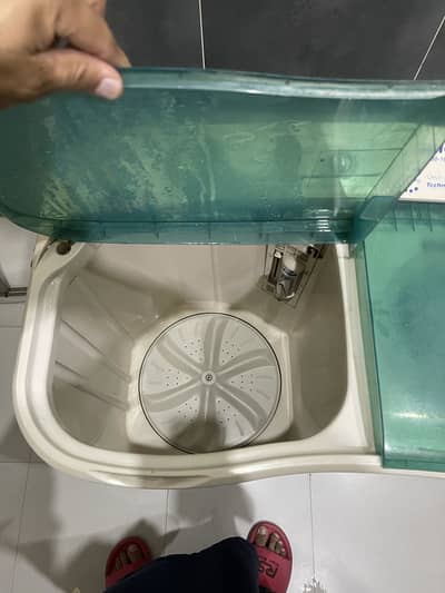 Haier washing n dryer machine