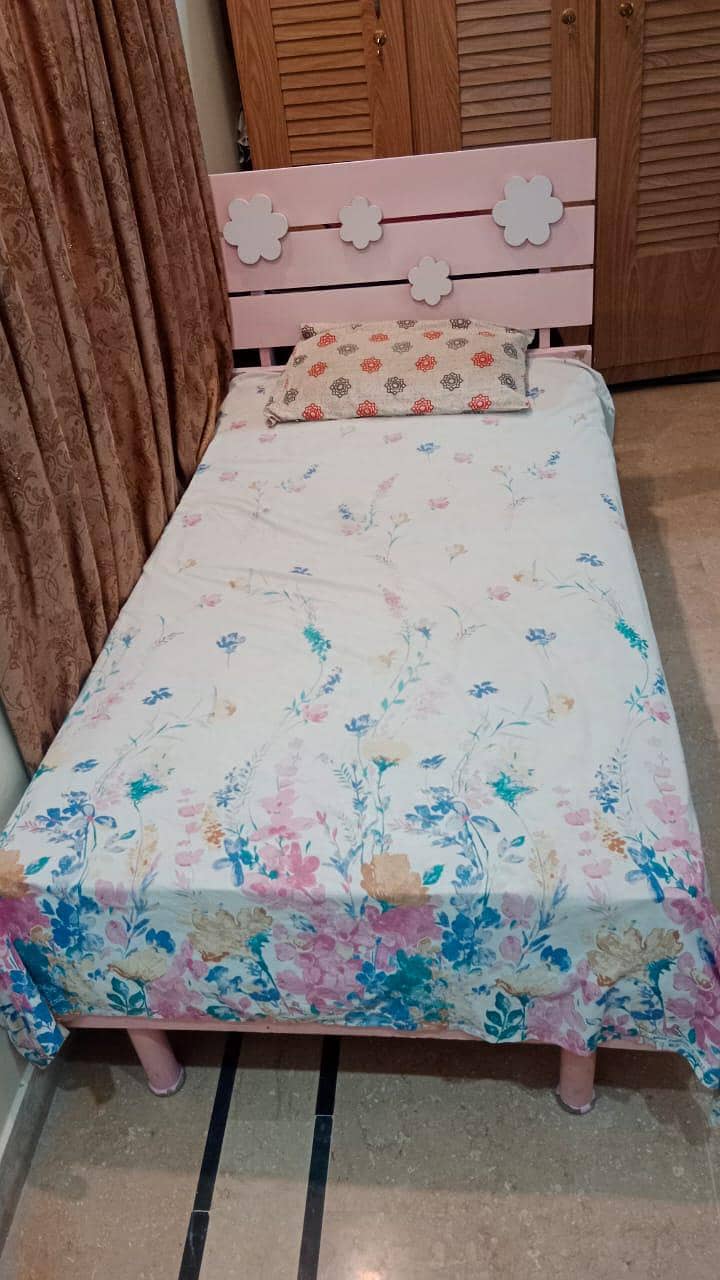 2 single beds with one side table 3