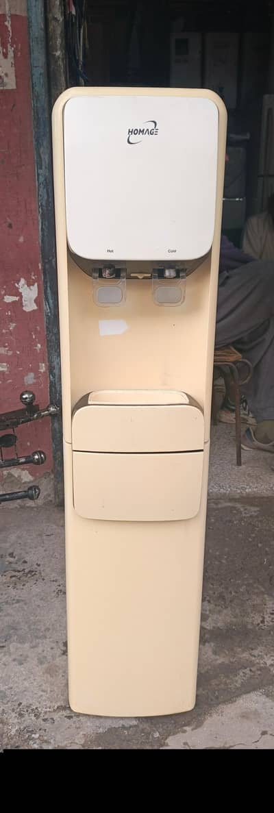 Homage water dispancer 03125117887