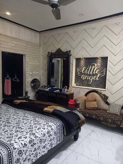 Edan Gardens 5 Marla duble kitchen gase bijli mojod for rent