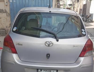 Toyota vitz 2010/2014