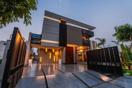 Corner Luxury City 1 Kanal House For Sale