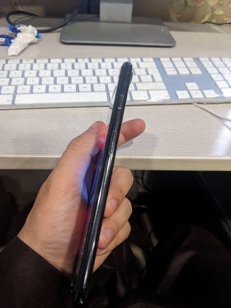 Apple iPhone 7 Plus 2