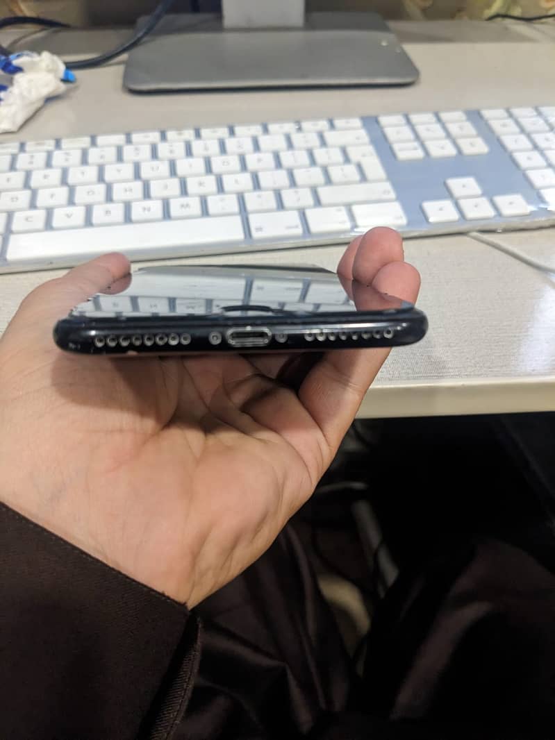 Apple iPhone 7 Plus 5