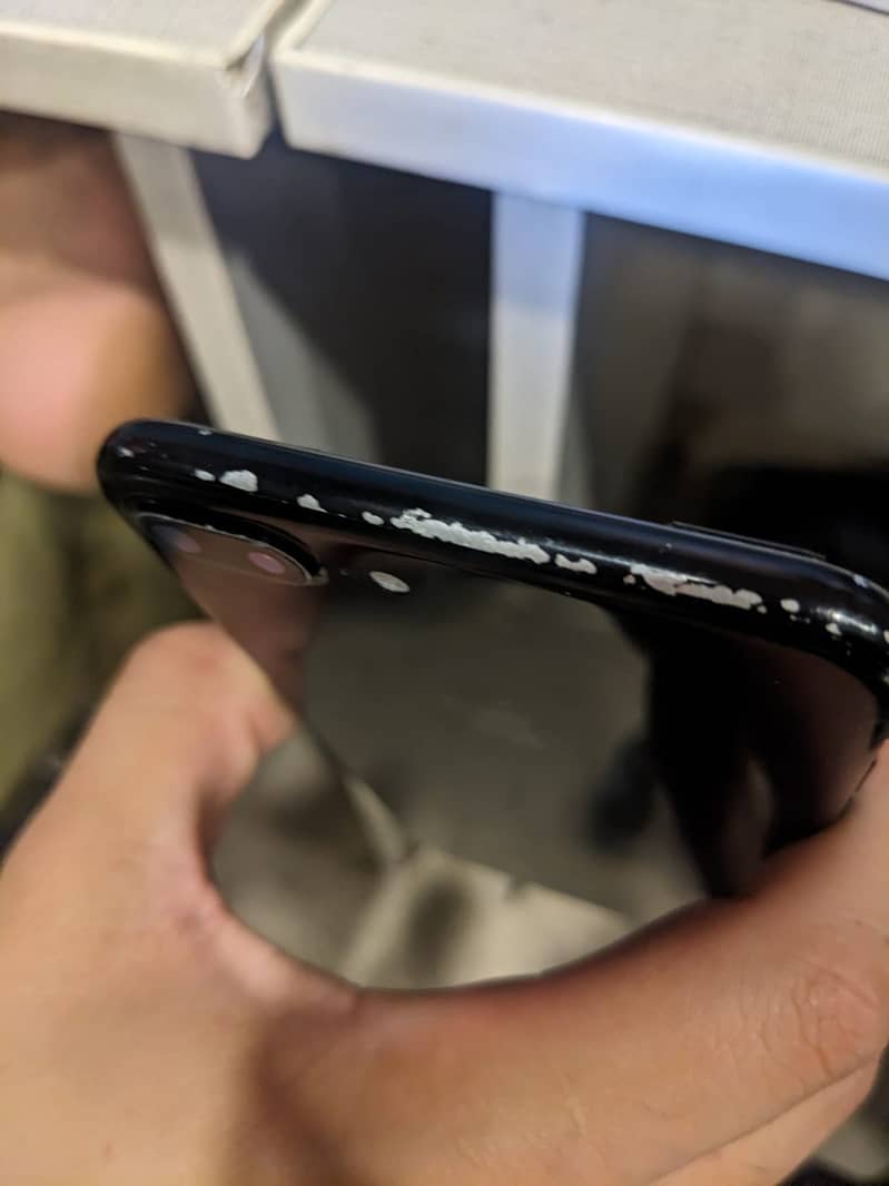 Apple iPhone 7 Plus 6