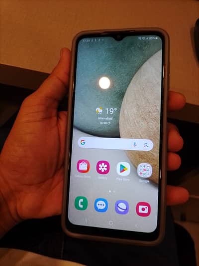 Samsung Galaxy A12 (4GB RAM / 128GB) – Excellent Condition