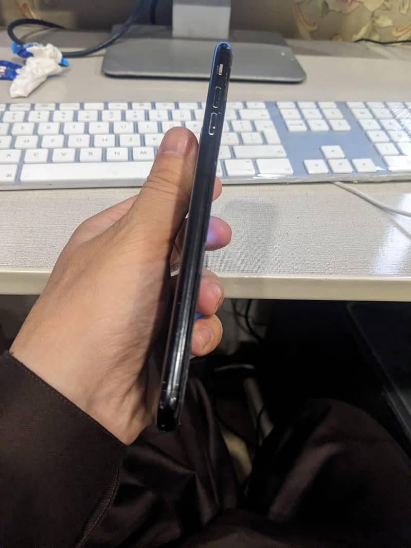 Apple iPhone 7 Plus 4