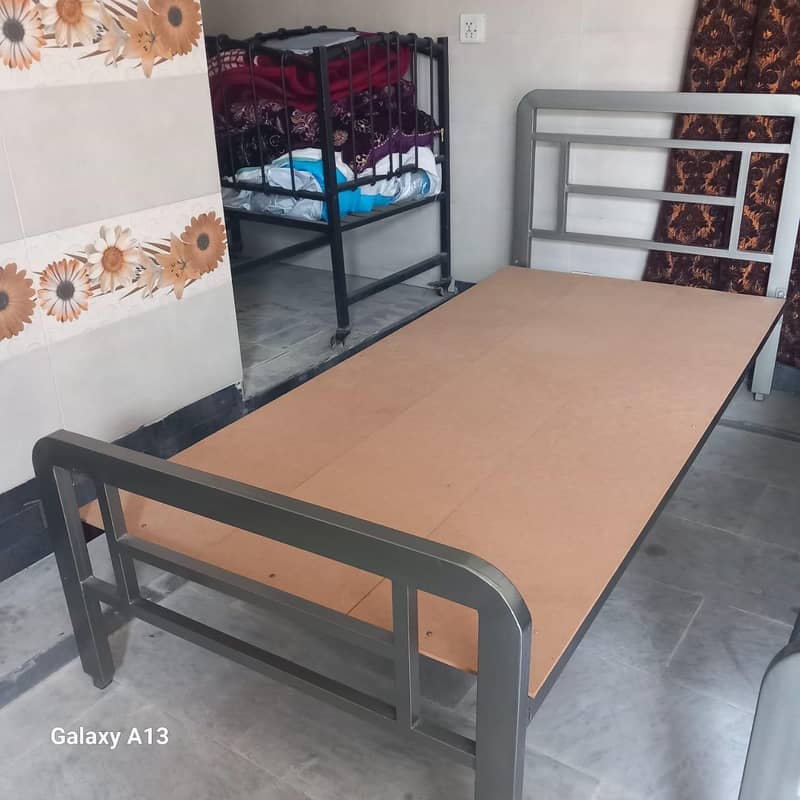 Single Iron Bed 0