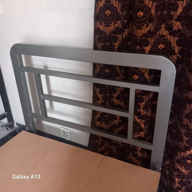 Single Iron Bed 1