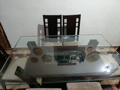 6 seater dinning table just like new