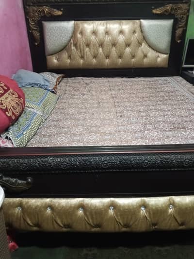 bed side table dressing showcase