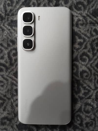 Infinix hot 60pro plus 15 days used