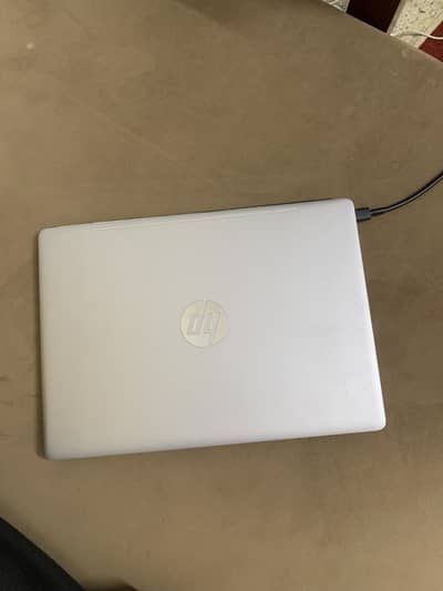 World slimmest laptop HP Folio G1 1040, M6, 8/256 , HD display, face L