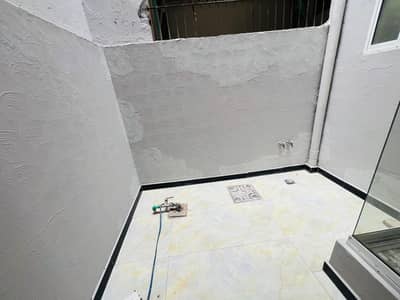 single room for bachlors