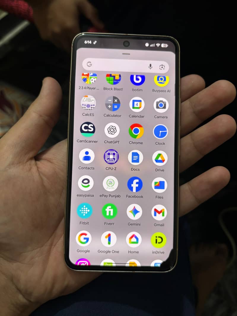 Google Pixel 8 6