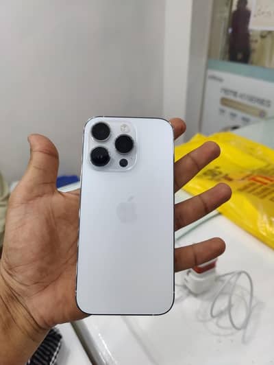 I phone 14 pro - Egg white Lush condition