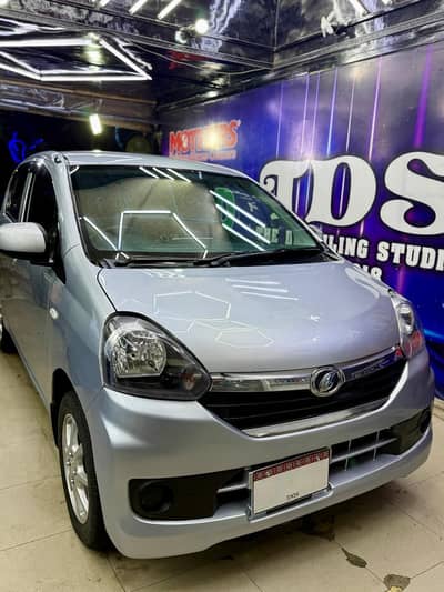 Daihatsu Mira x memorial. Model 14 reg 17. like a new car.