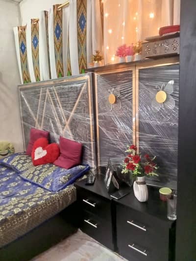 2 months used bedroom set for sale