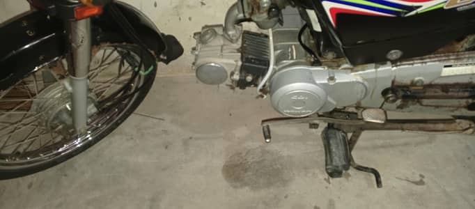 Honda CD 70 for sell model 2018 first owner on my name
