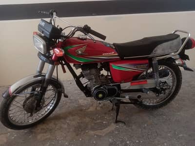 Honda 125 modle 13 injan pak fresh urgent sale